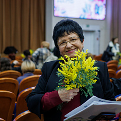 В КубГАУ поздравили женщин с Международным женским днём