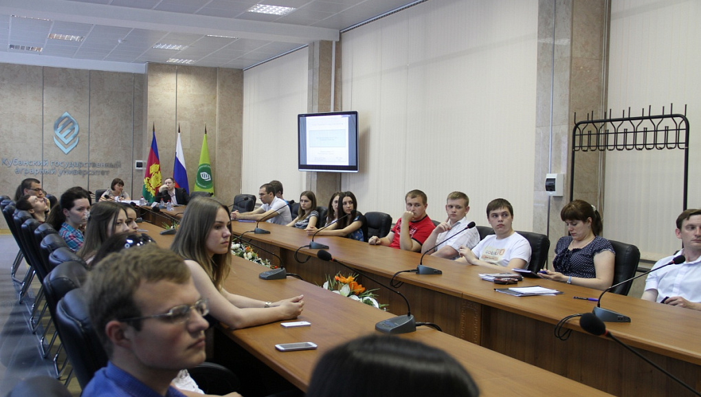 Open lecture by the Vice President of Toyota Corporation