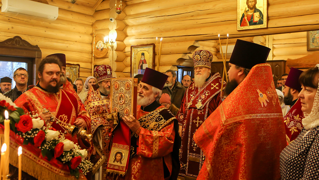 В храме при КубГАУ провели богослужение