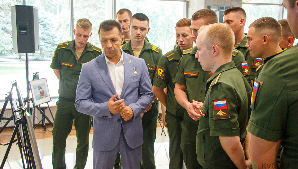 Есть такая профессия… Родину от террористов защищать!  