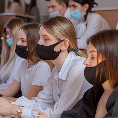 Студенты юридического факультета написали избирательный диктант