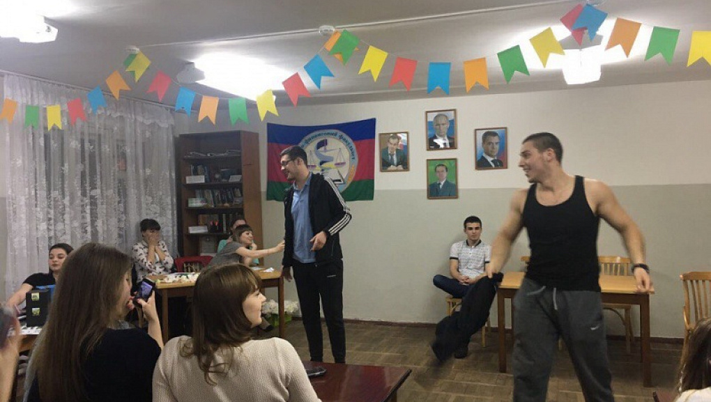 Соревнования со знаком «праздник»