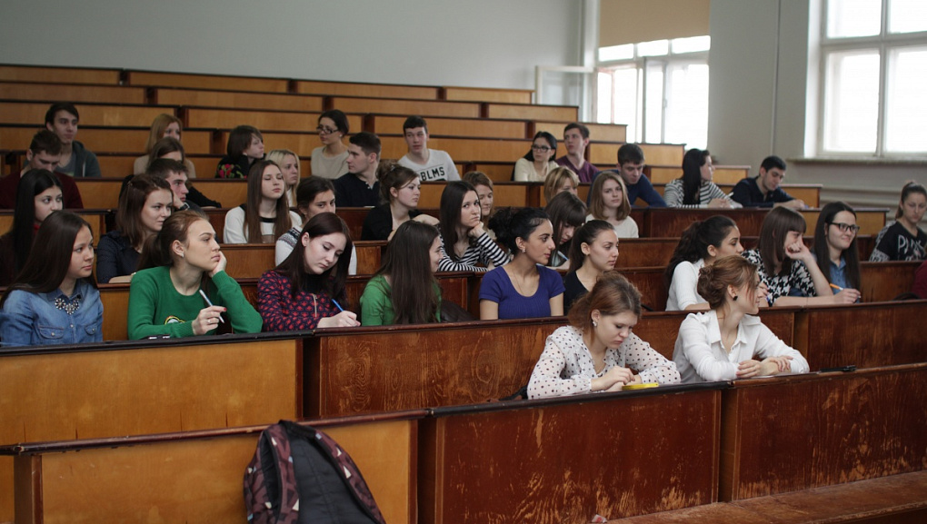 Кураторский час «Социологический опрос «Историческая память молодежи о войне»
