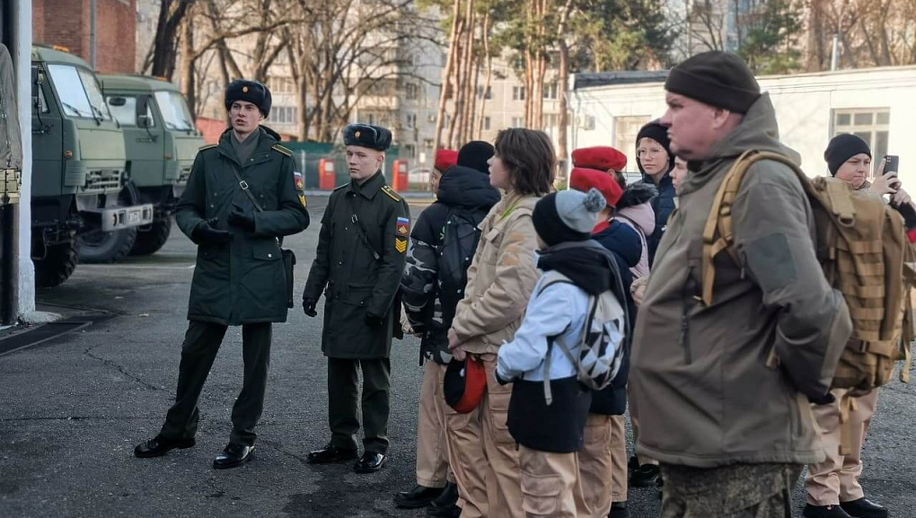 Клуб «Поиск» встретил школьников-юнармейцев