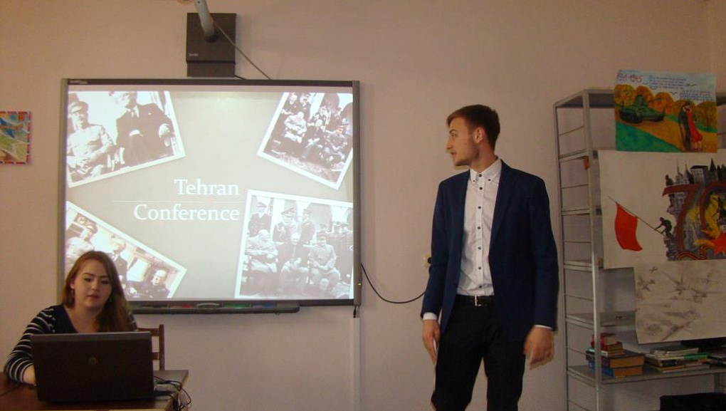 Рассказать о войне на английском…