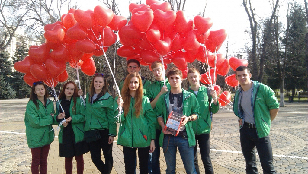 Студенты привлекли внимание краснодарцев к проблеме онкологических заболеваний у детей