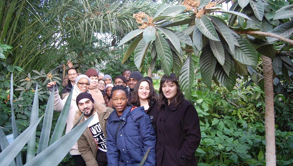 Christmas extravaganza for foreign students