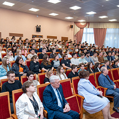 Заместитель главного судебного пристава РФ Юрий Русанов посетил Кубанский ГАУ