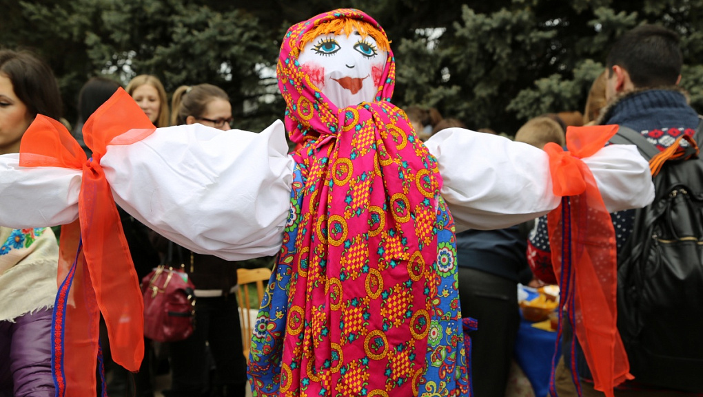 А у нас Масленица!