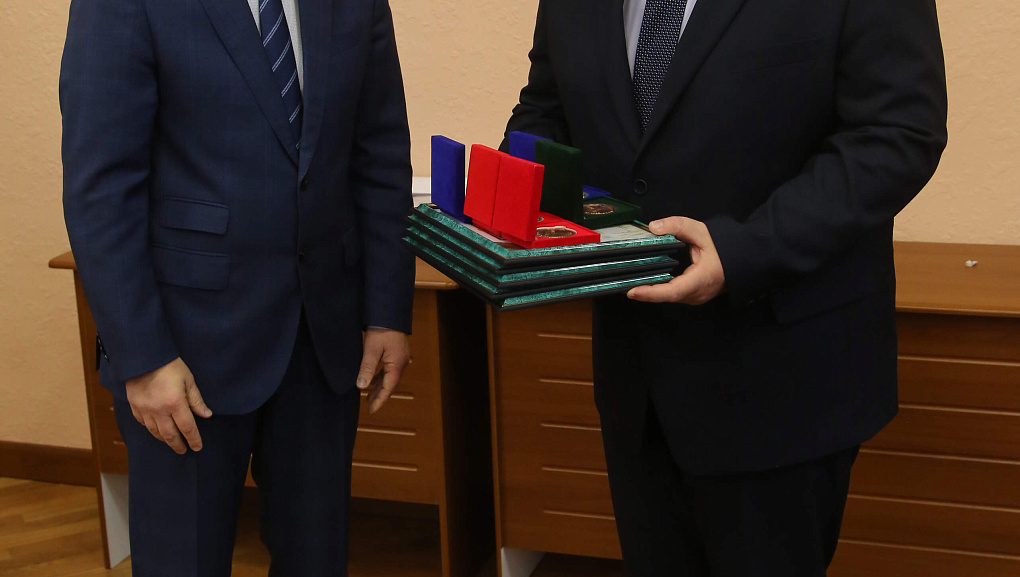 Наградили выдающихся