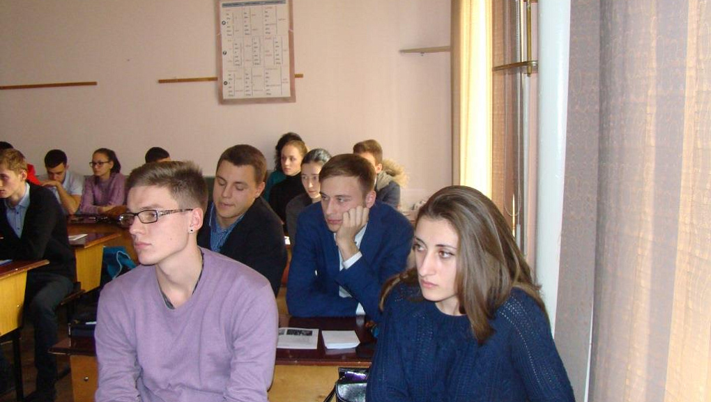 Рассказать о войне на английском…