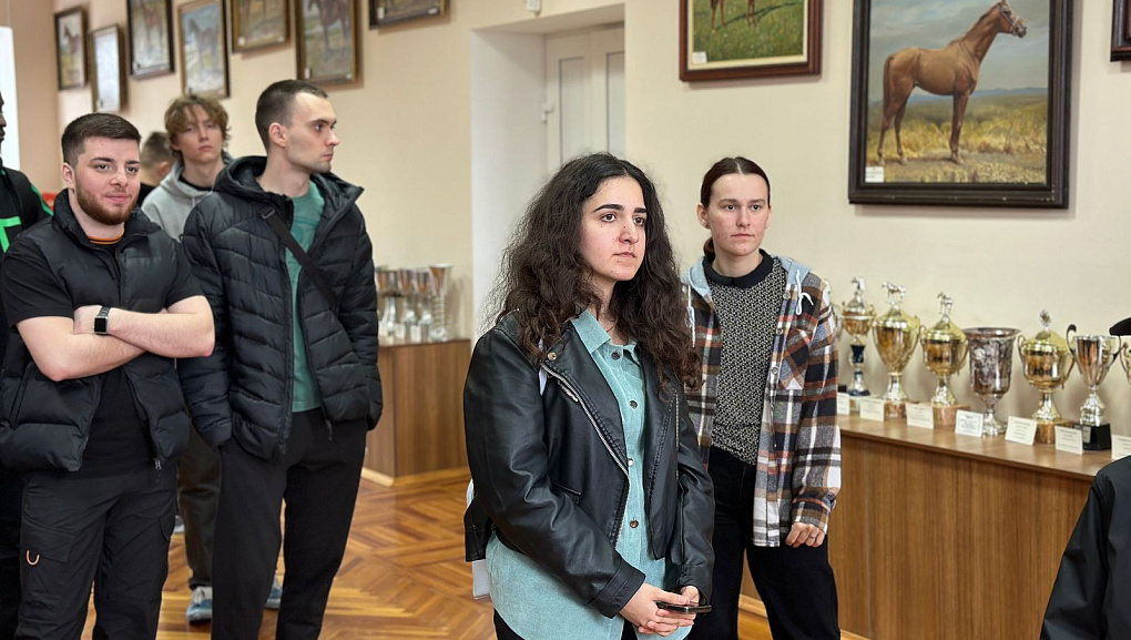 Студенты КубГАУ посетили один из ведущих конных заводов России