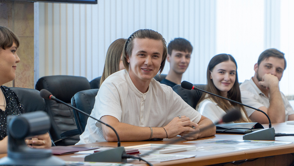 Ректор КубГАУ встретился с участниками Всероссийского «АгроВыпускного»
