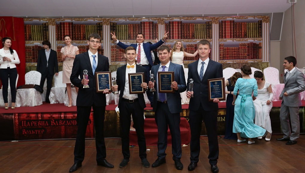 Поздравляем победителей губернаторского конкурса «Премия IQ года»!