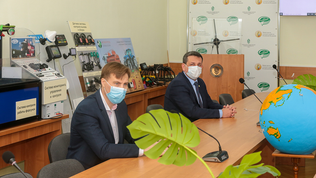 Развитие цифровых технологий в сфере агропромышленного комплекса