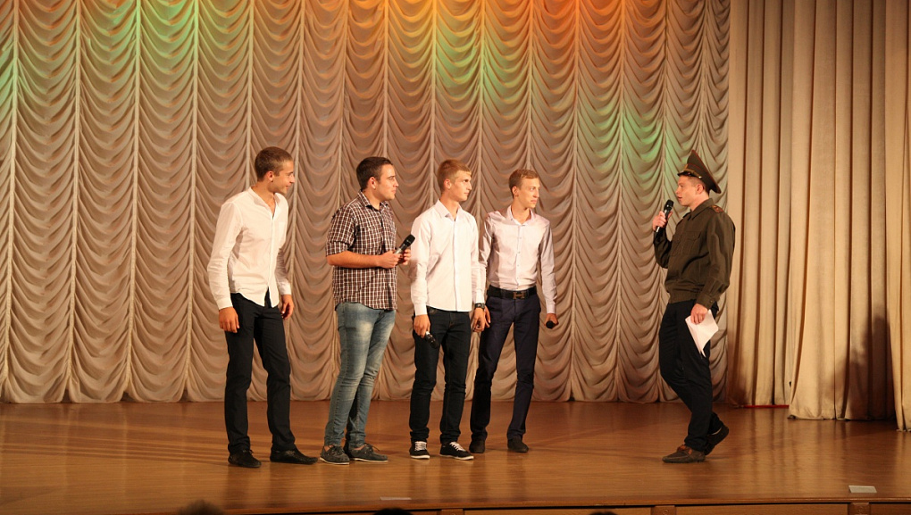 Играют самые веселые и находчивые!