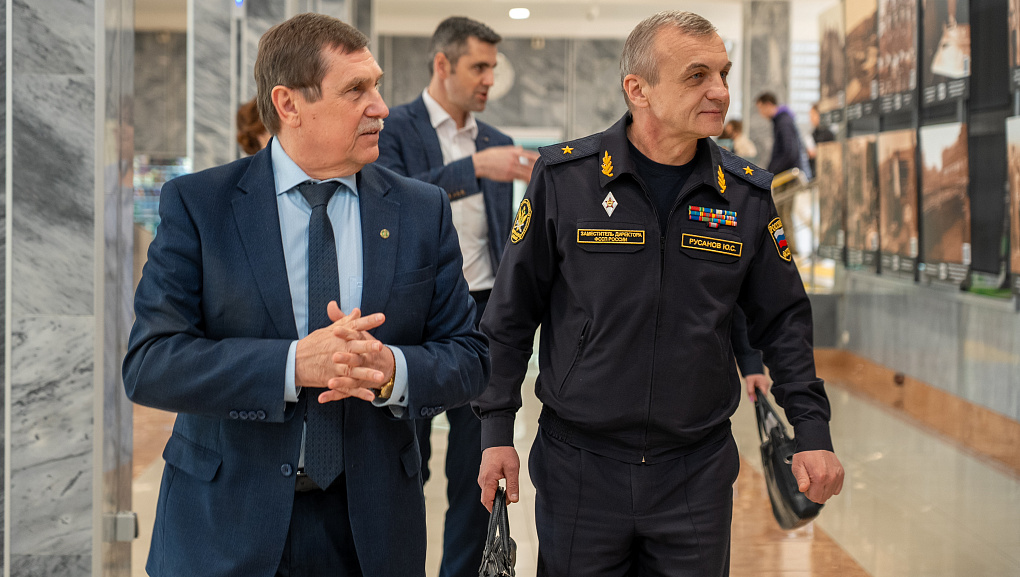 Заместитель главного судебного пристава РФ Юрий Русанов посетил Кубанский ГАУ