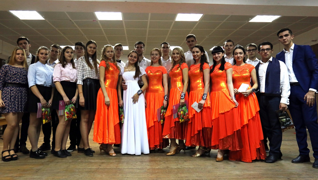 В ритме вальса