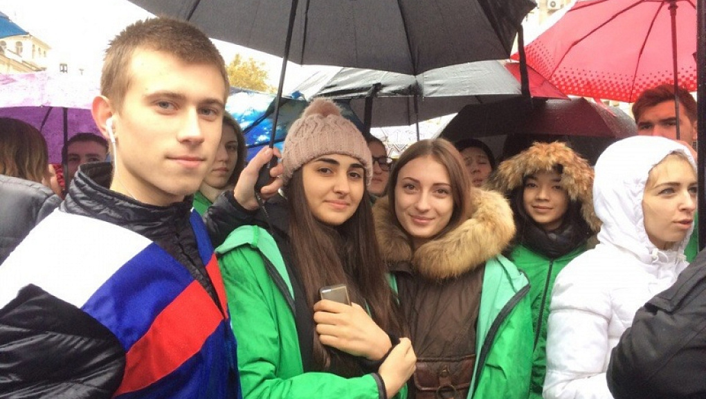 Праздничный митинг