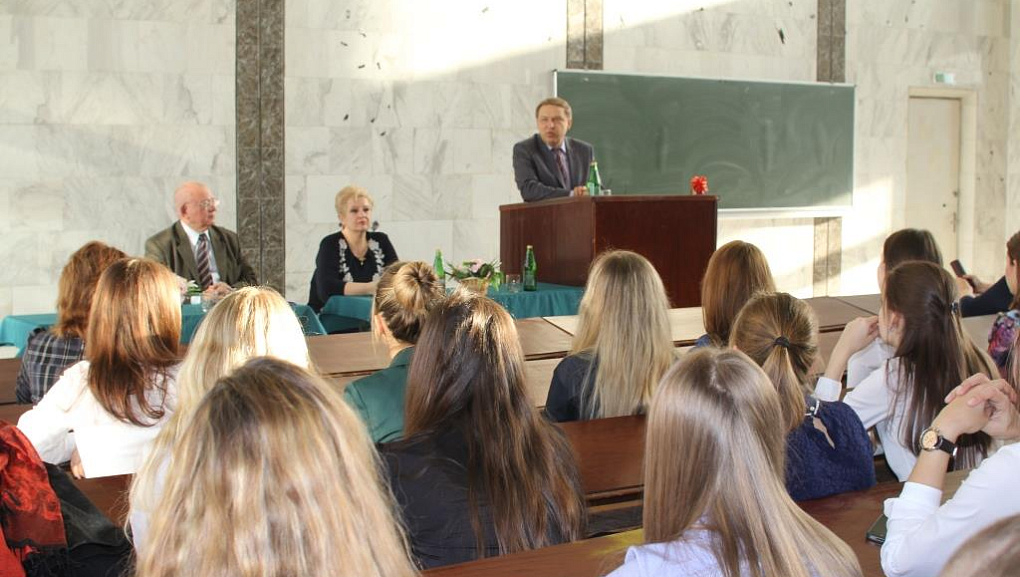 Последний звонок для пятикурсников