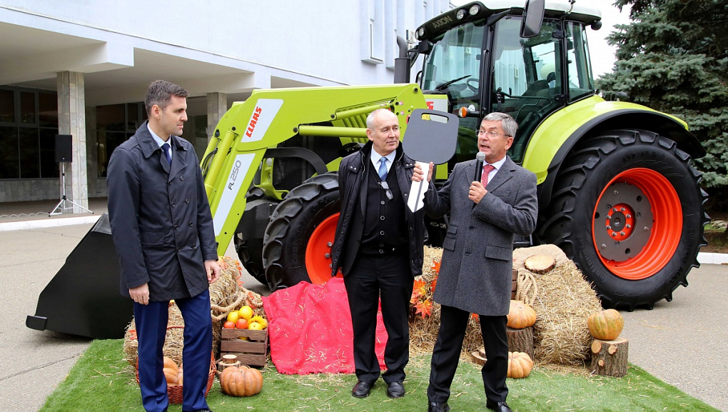 Подарок от фирмы CLAAS