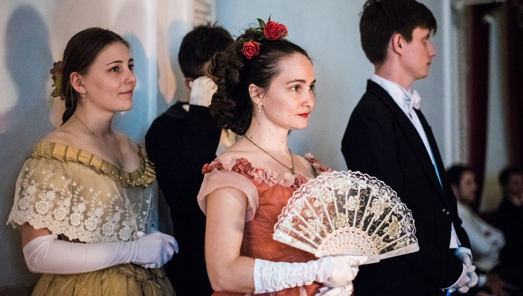 Приняли участие в праздничном этнобале