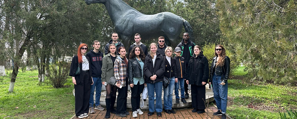 Студенты КубГАУ посетили один из ведущих конных заводов России