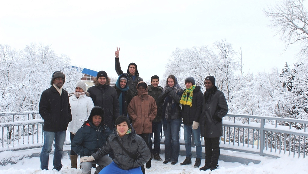Christmas extravaganza for foreign students
