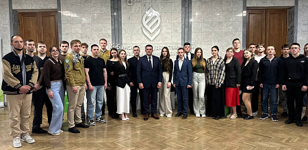 Студенты КубГАУ обсудили перспективы энергетической отрасли с директором филиала АО «Россети Кубань»