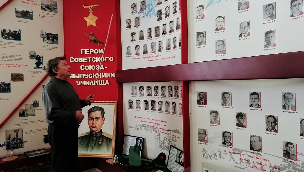 Студенты ФПИ познают историю авиации