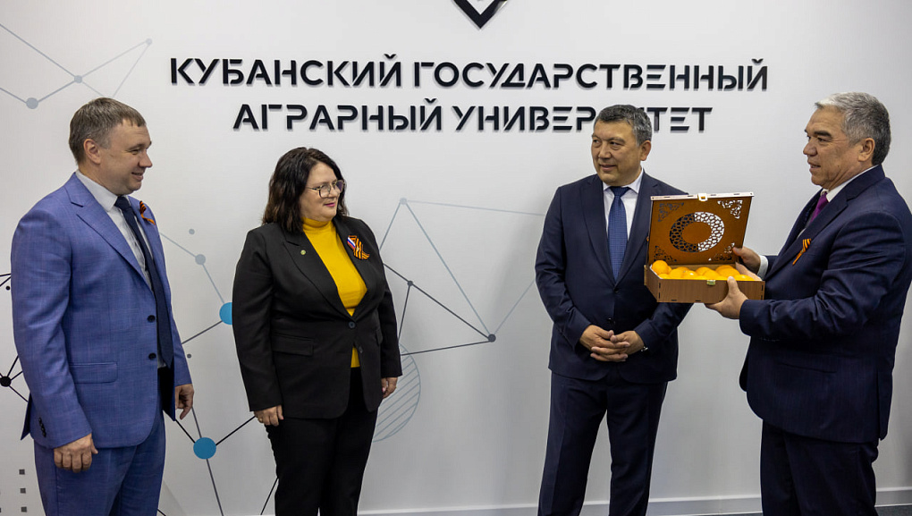 Укрепление партнёрских связей: визит ректора ТашГАУ Нарзулло Обломурадова