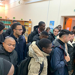 Книжная выставка «Русский язык как иностранный»