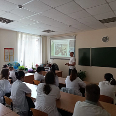 Практика рядом с профессией