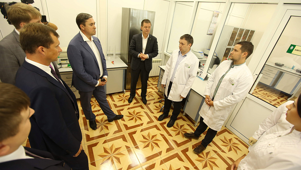 В КубГАУ открыли уникальную лабораторию молекулярно-генетических исследований в АПК
