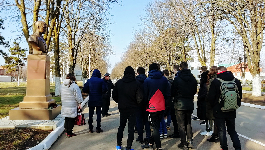 Студенты ФПИ познают историю авиации