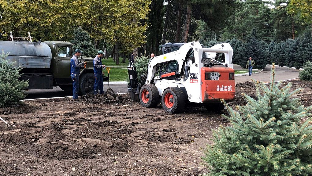 Кубанский ГАУ обновляет главную аллею