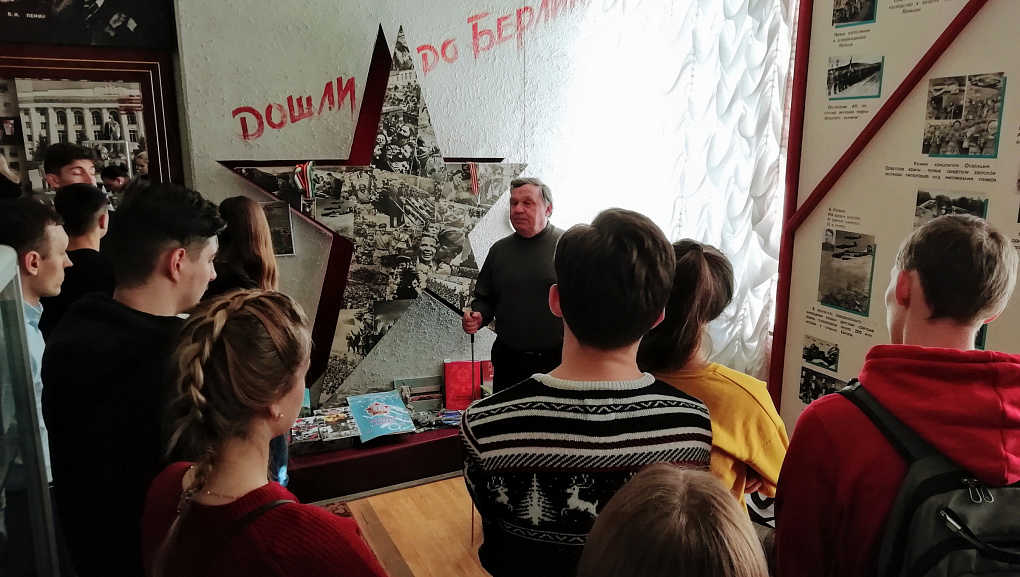 Студенты ФПИ познают историю авиации