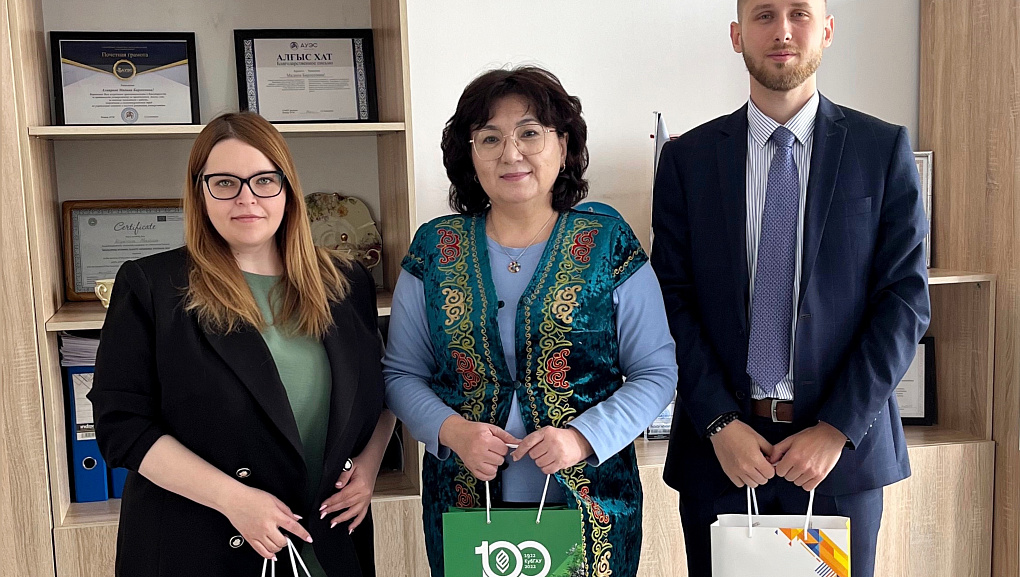 Развиваем международные связи