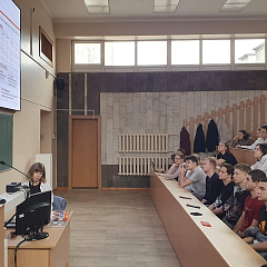Встречи студентов факультета прикладной информатики с Axenix