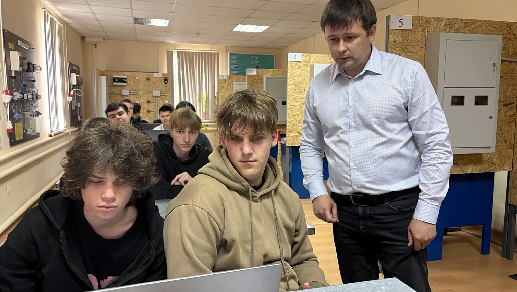 Практика рядом с профессией