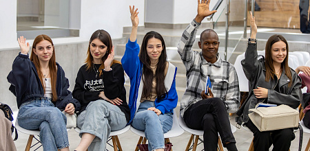 От общего к частному: студенты за мир! 