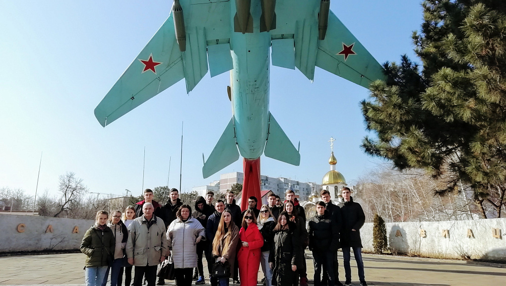 Студенты ФПИ познают историю авиации