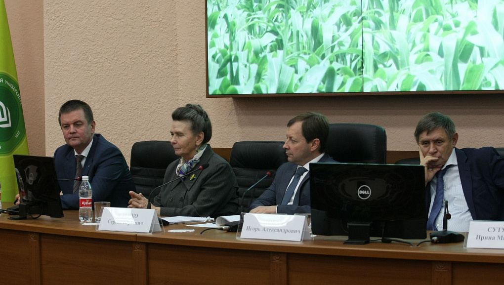 Кадры решают все