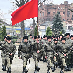Казаки КубГАУ вошли в состав парадного расчета к 80-летию Великой Победы