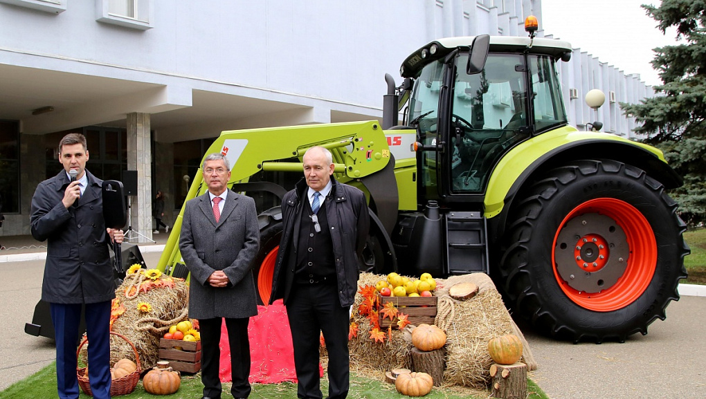 Подарок от фирмы CLAAS