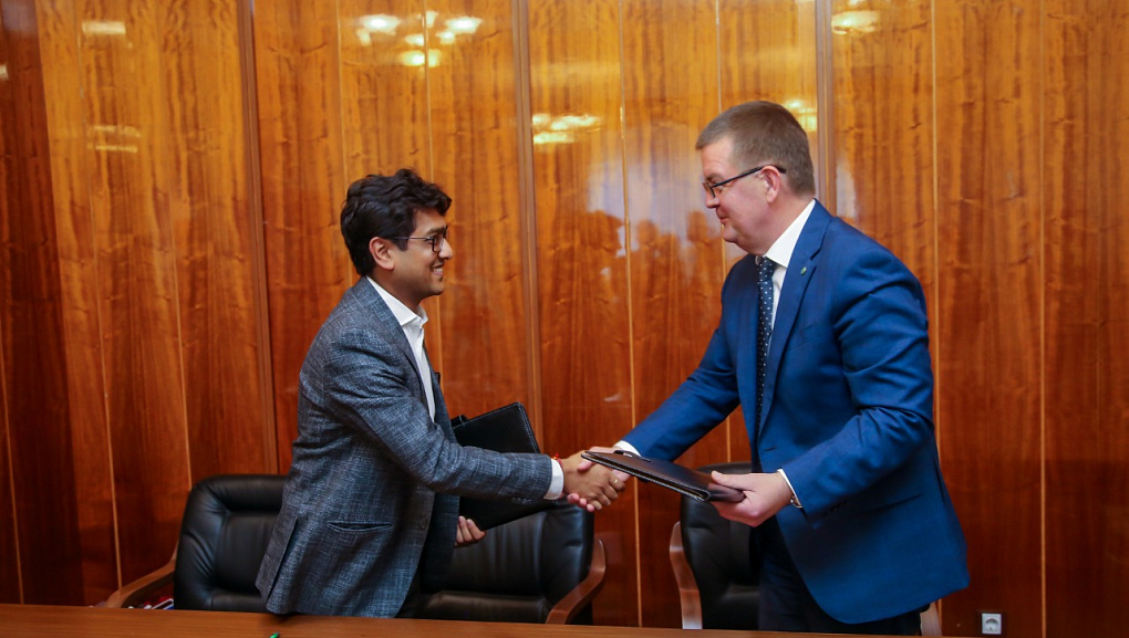 Приветствуем весь мир! 