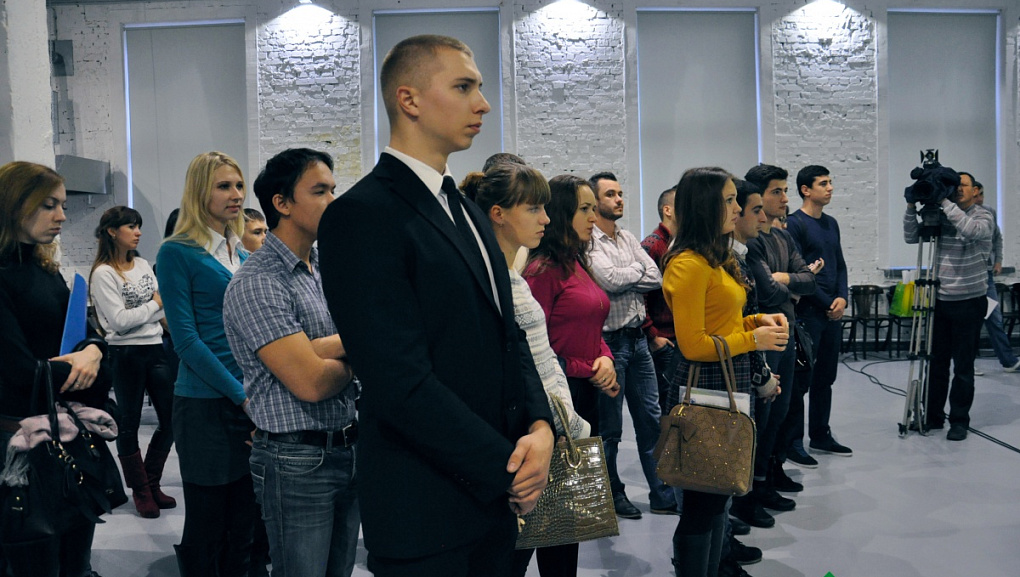 Родион Пилюк на пьедестале банка «Центр-Инвест»
