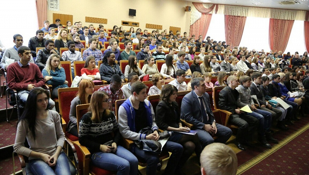 The meeting of the rector and foreign students