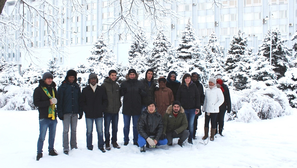 Christmas extravaganza for foreign students