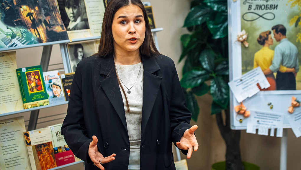 В КубГАУ прошёл творческий вечер «Женщины в любви»